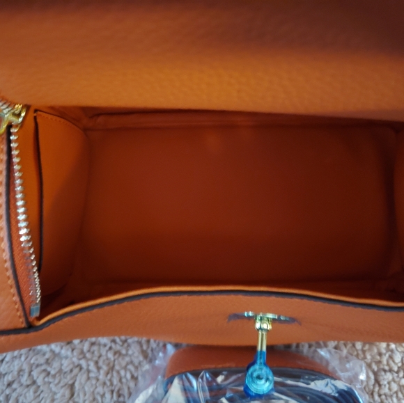 Purse - Picture 3 of 4